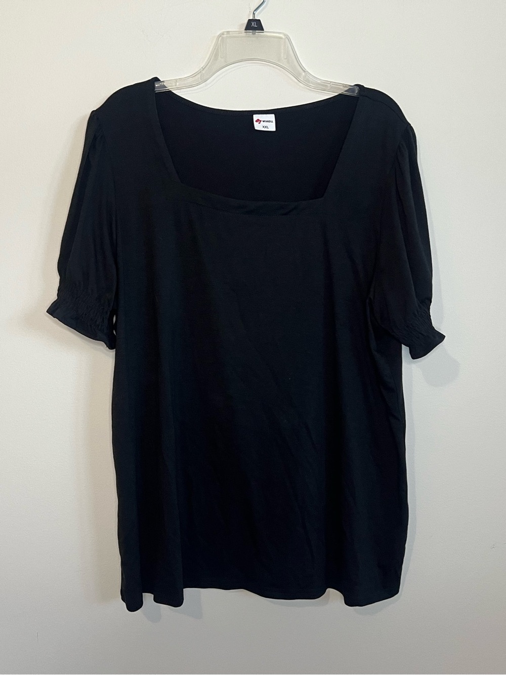 Women's Black Square Neck Short Sleeve Top by